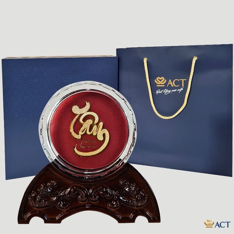 Quà tặng Chặn Giấy Chữ Tâm Pha Lê Vàng Lá 24k ACT GOLD ISO 9001:2015