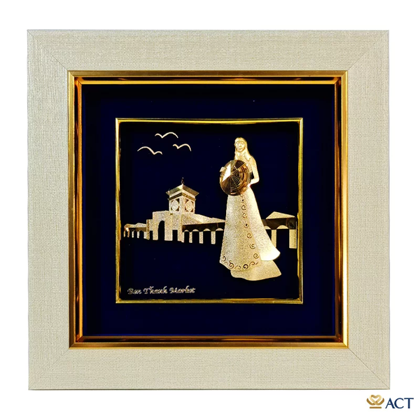 Tranh Chợ Bến Thành dát vàng 24k