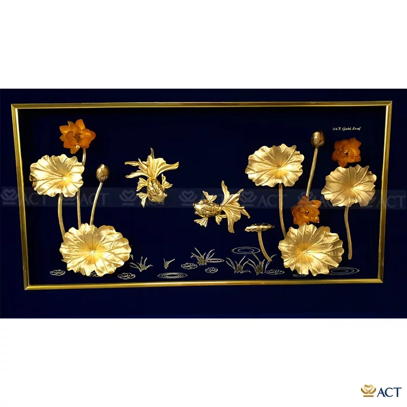 Tranh Hồ Sen Cá Vàng dát vàng 24k