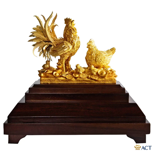 linh vật dát vàng