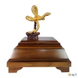 Quà tặng tượng rắn dát vàng 24k (mẫu 1)