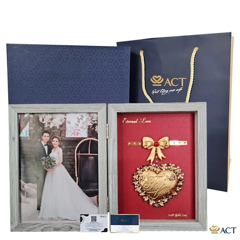 Quà tặng Khung Ảnh Trái Tim dát vàng 24k ACT GOLD ISO 9001:2015(Mẫu 2)