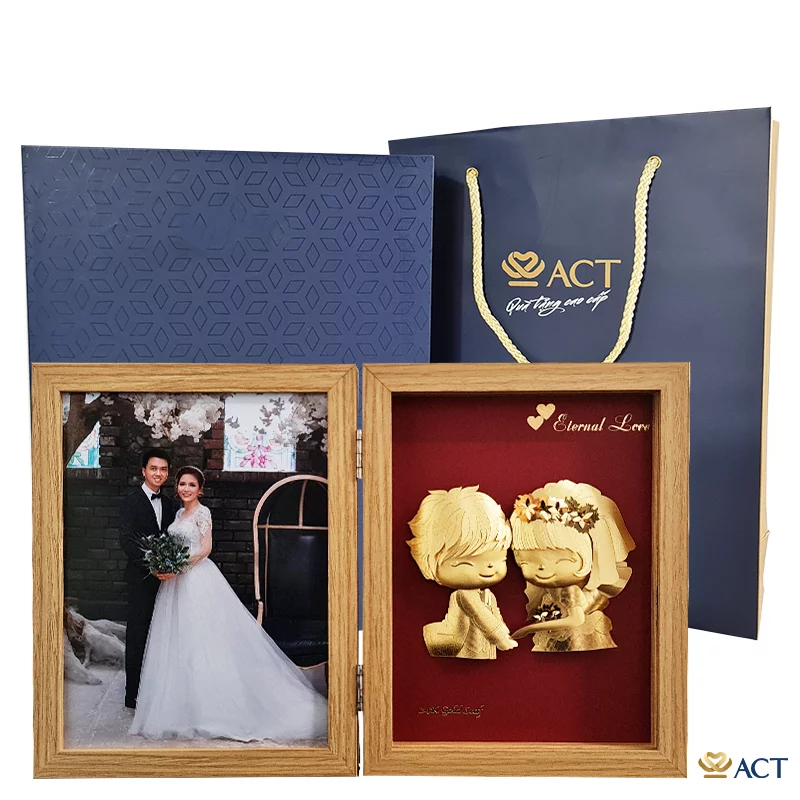 Quà tặng Khung Ảnh Cô Dâu Chú Rể dát vàng 24k ACT GOLD ISO 9001:2015(Mẫu 2)