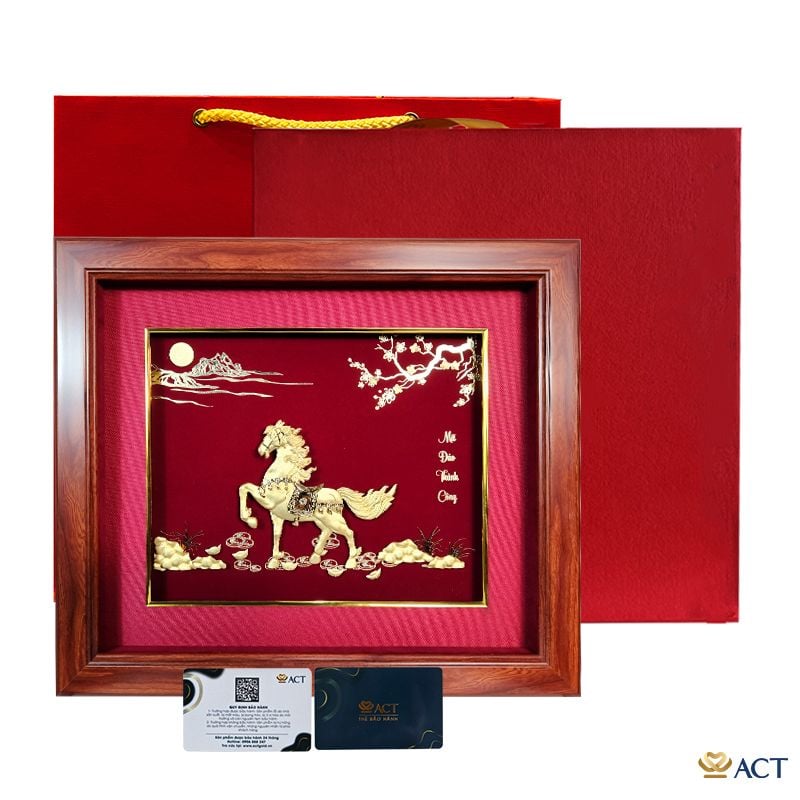 Tranh Lộc Mã dát vàng 24k