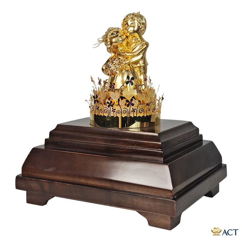 Tượng Cô Dâu Chú Rể dát vàng 24k