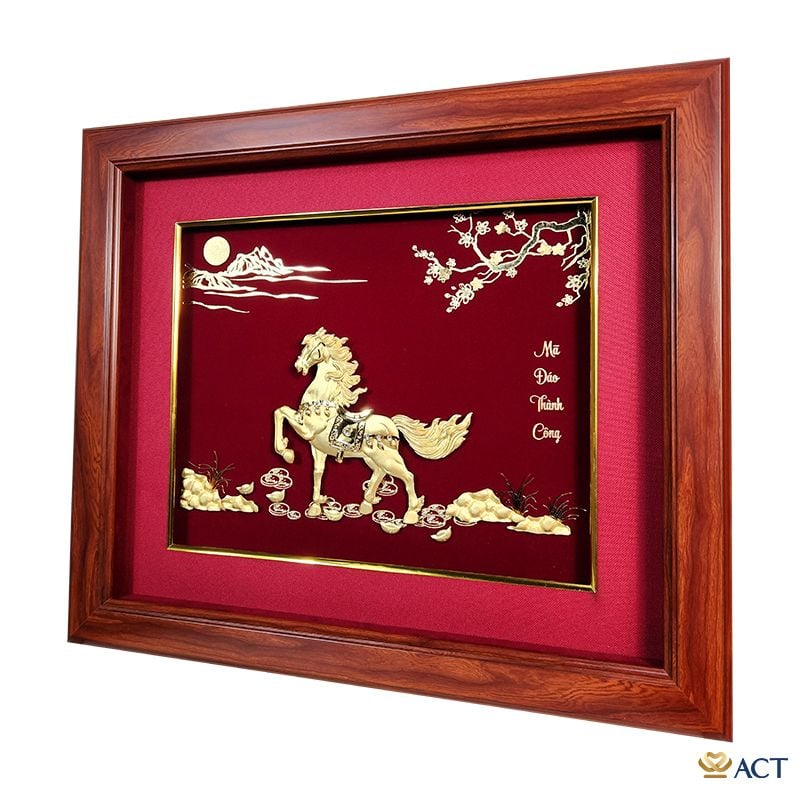 Tranh Lộc Mã dát vàng 24k