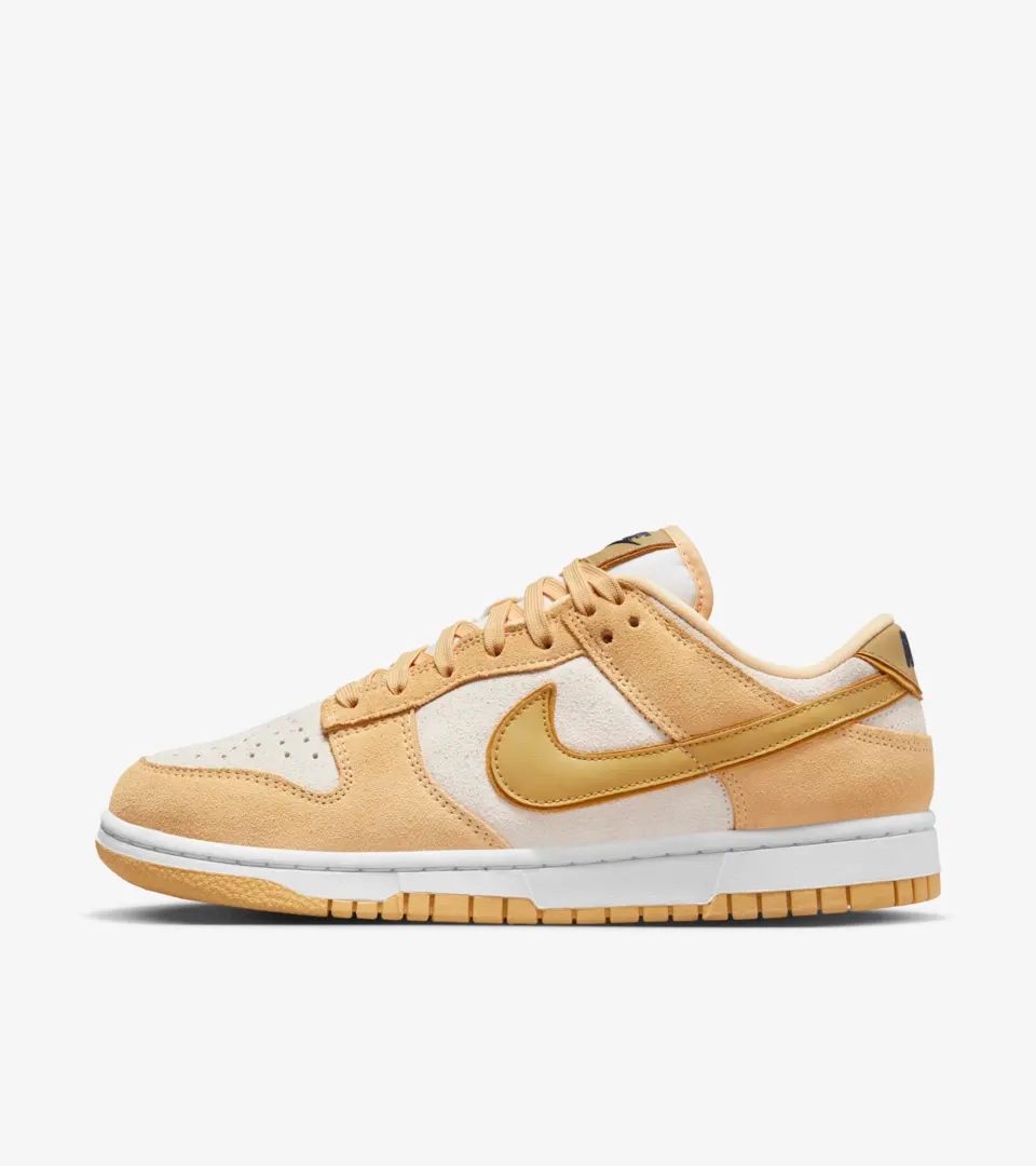  Nike Dunk Low LX ‘Gold Suede’ 