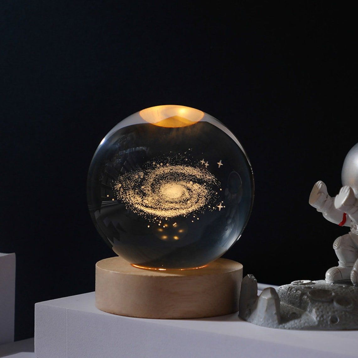 Gingko Design Amber Crystal Light, World Globe – David
