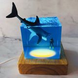  EPOXY RESIN LAMP 