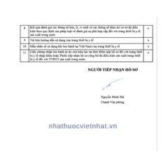 LiveSpo NAVAX màu đỏ, chuyên dụng dạng xịt mũi giúp giảm nguy cơ viêm đường tai, mũi, họng (mẫu mới, hộp 10 ống x 4ml)