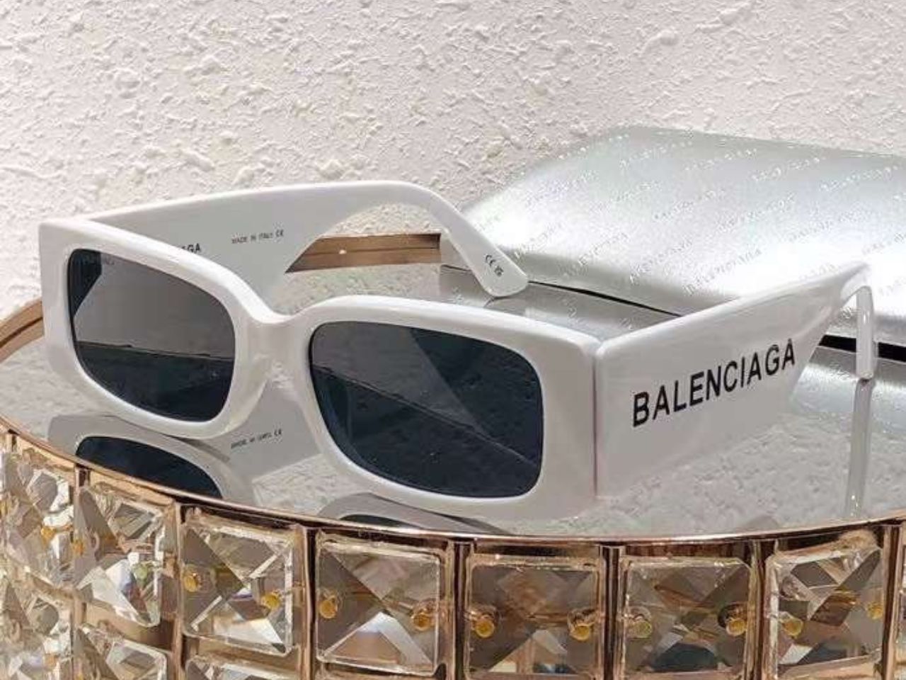 Mắt Kính Nữ Balenciaga Gọng Đính Logo Gostyle #36 Mắt Kính Nữ Balenciaga Gọng Đính Logo Gostyle