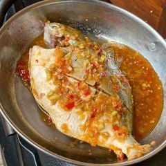 Cá chim trắng làm sạch hút chân không