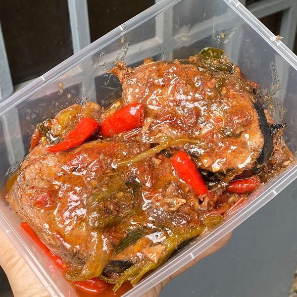 Cá ngừ kho sẵn