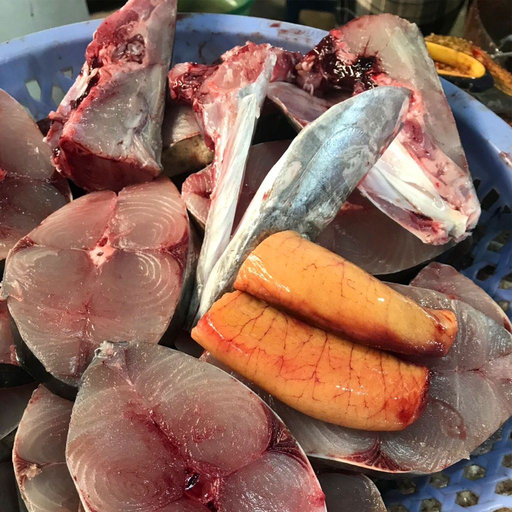 Cá thu Phú Yên cắt khúc làm sạch