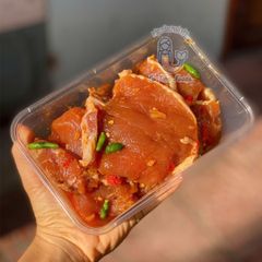 Thịt cốt lết ướp sẵn