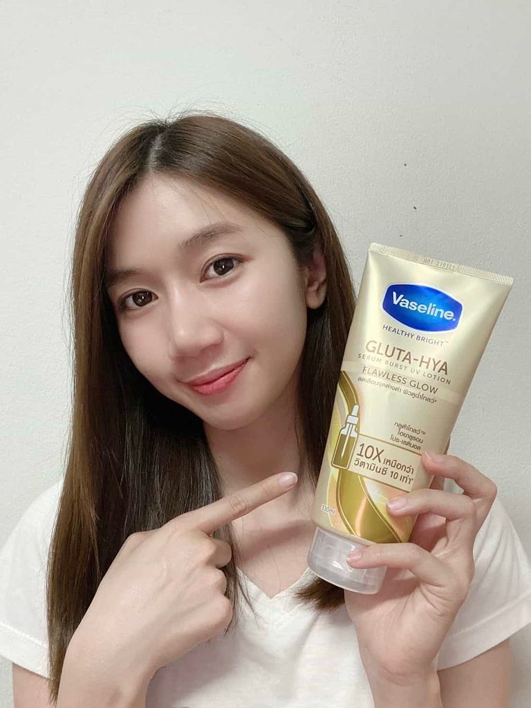 Vaseline - Gluta-Hyal #Flawless Glow (Vàng)