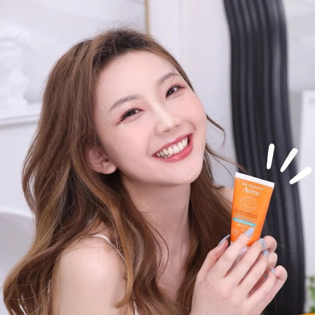 Avene - KCN Ultra-Light 50ml (Mới)