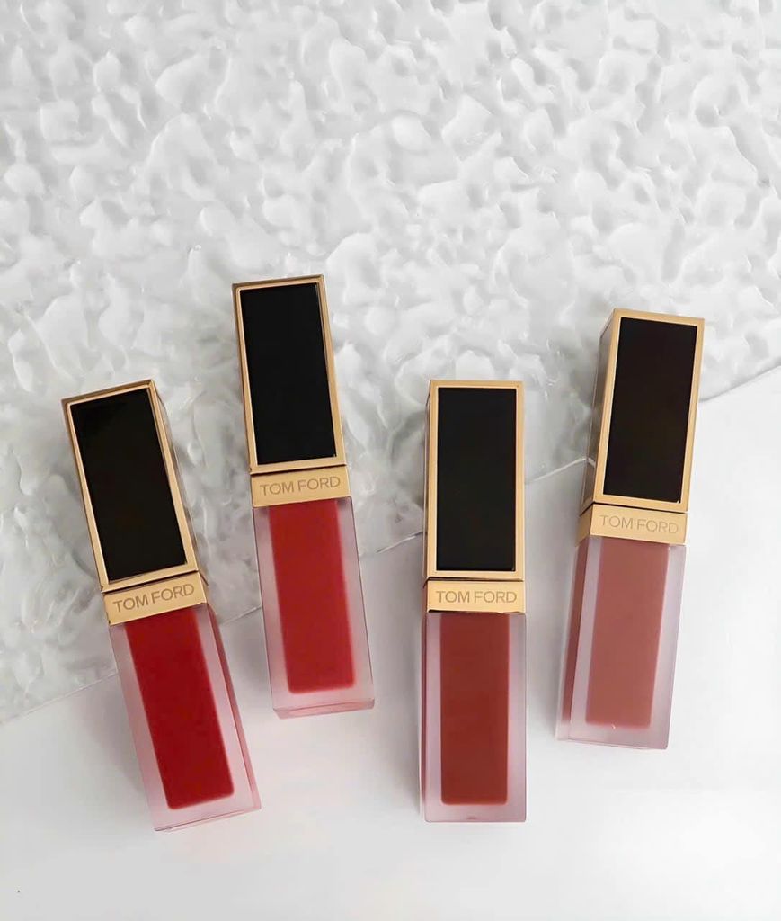 Son Kem Tom Ford Liquid Lip Luxe Matte 6ml #129 Carnal Red (Ko Tđ)