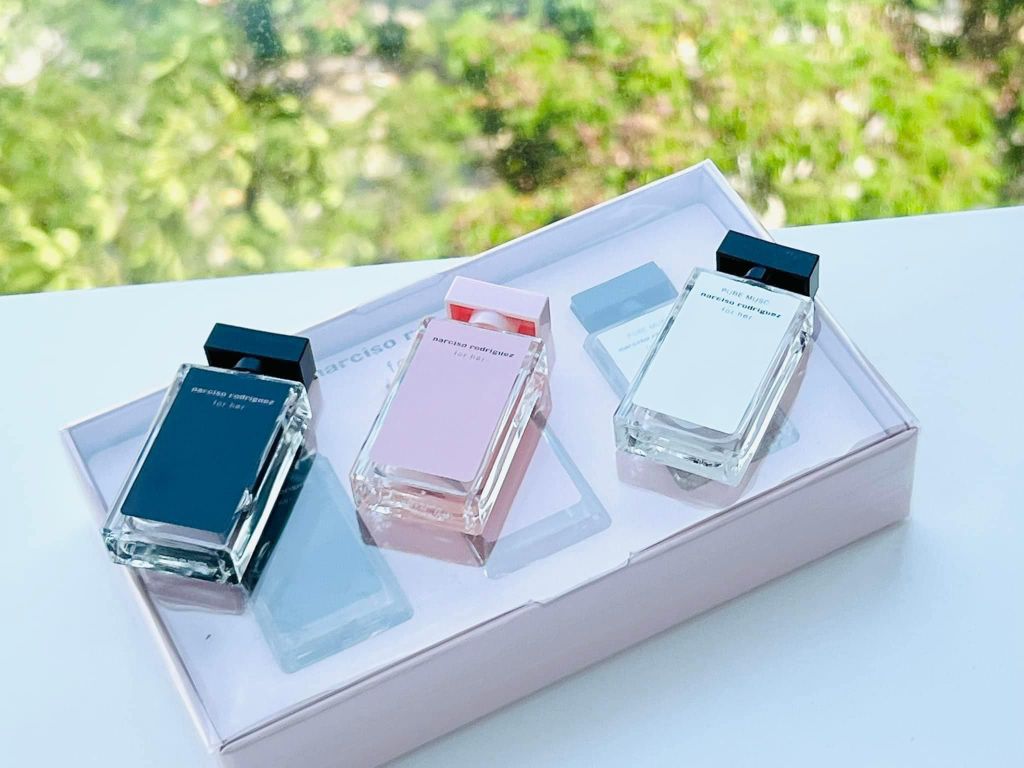 Set 3 Chai Nước Hoa Narciso Rodriguez For Her 7.5ml - đen/hồng nhạt/trắng