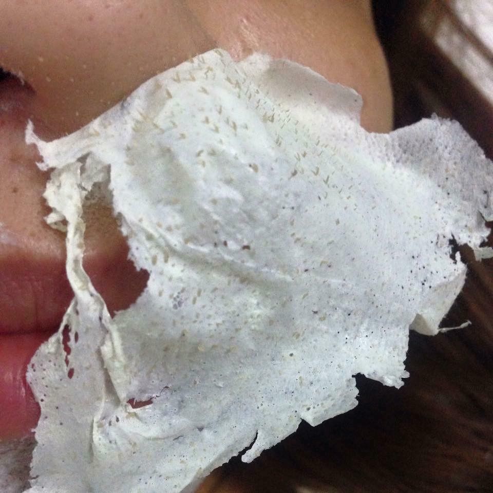 Mặt Nạ Lột Mụn Peeling Pack Queen Tube 50g