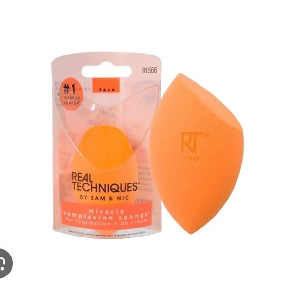 Mút Tán Nền Real Techniques (Cam)