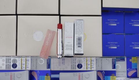 Dior - Son Dưỡng Addict Lip Glow #8 (Mẫu Mới Vỏ Xanh) - Ko Tđ