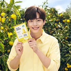 Some By Mi - Yuja Niacin Blemish Care Serum Mask