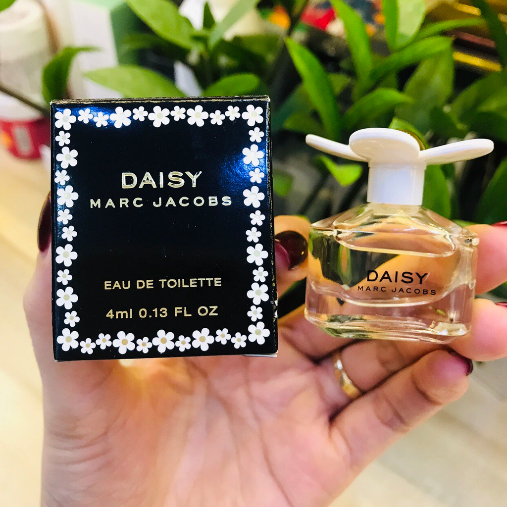 Marc Jacobs - Daisy EDT đen 4ml
