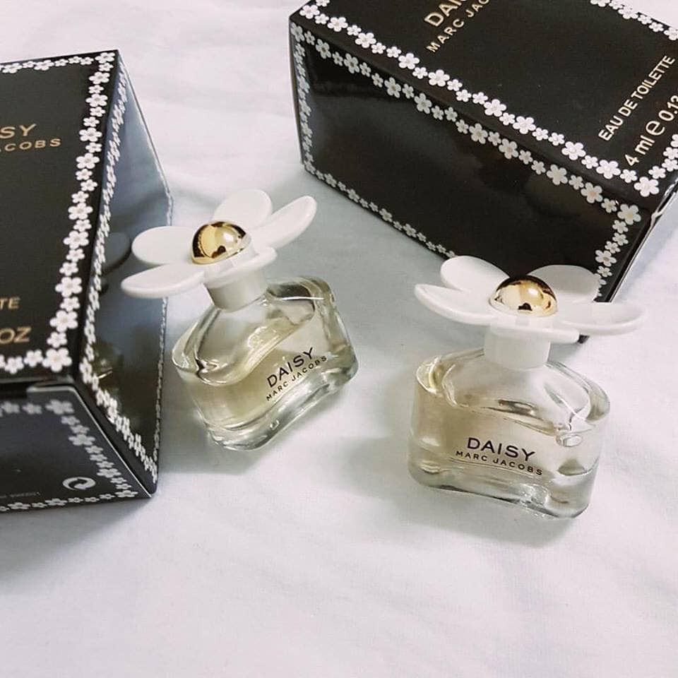 Nước Hoa Nữ Marc Jacobs Daisy EDT 4ml