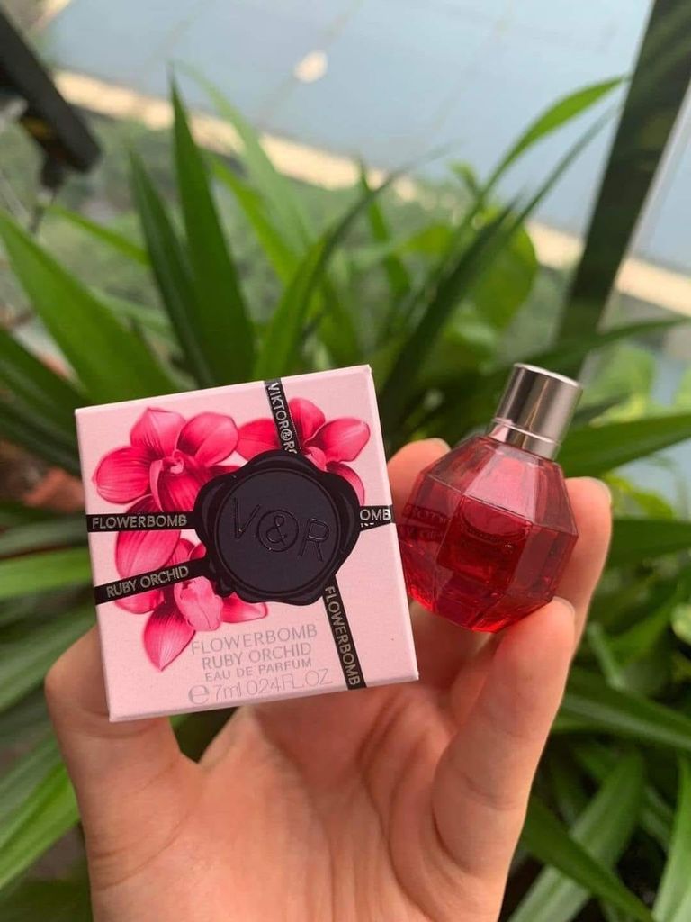 Nước Hoa Nữ Viktor & Rolf Flowerbomb Ruby Orchid EDP 7ml