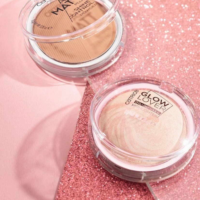 Phấn Bắt Sáng Catrice Lover Oil-Infused #010 Glowing Peony