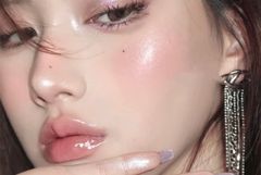 Phấn Bắt Sáng Catrice Lover Oil-Infused #010 Glowing Peony