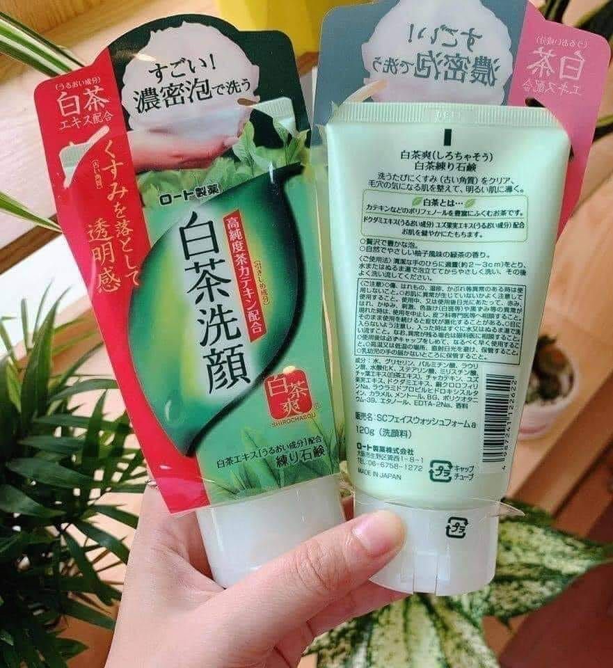 Sữa Rửa Mặt Trà Xanh Rohto Shirochasou Green Tea Foam