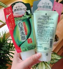 Sữa Rửa Mặt Trà Xanh Rohto Shirochasou Green Tea Foam