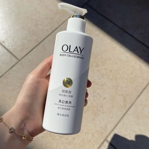 Dưỡng Thể OLAY Body Cellscience B3+Vitamin C 250ml