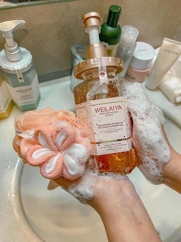 Weilaiya - Sữa Tắm Trắng Da DaMask Grand Rose Extracts 450ml