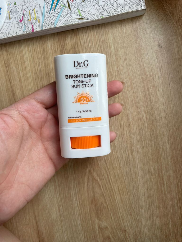 Sáp Lăn Chống Nắng Nâng Tone Dr.G 17g #Cam