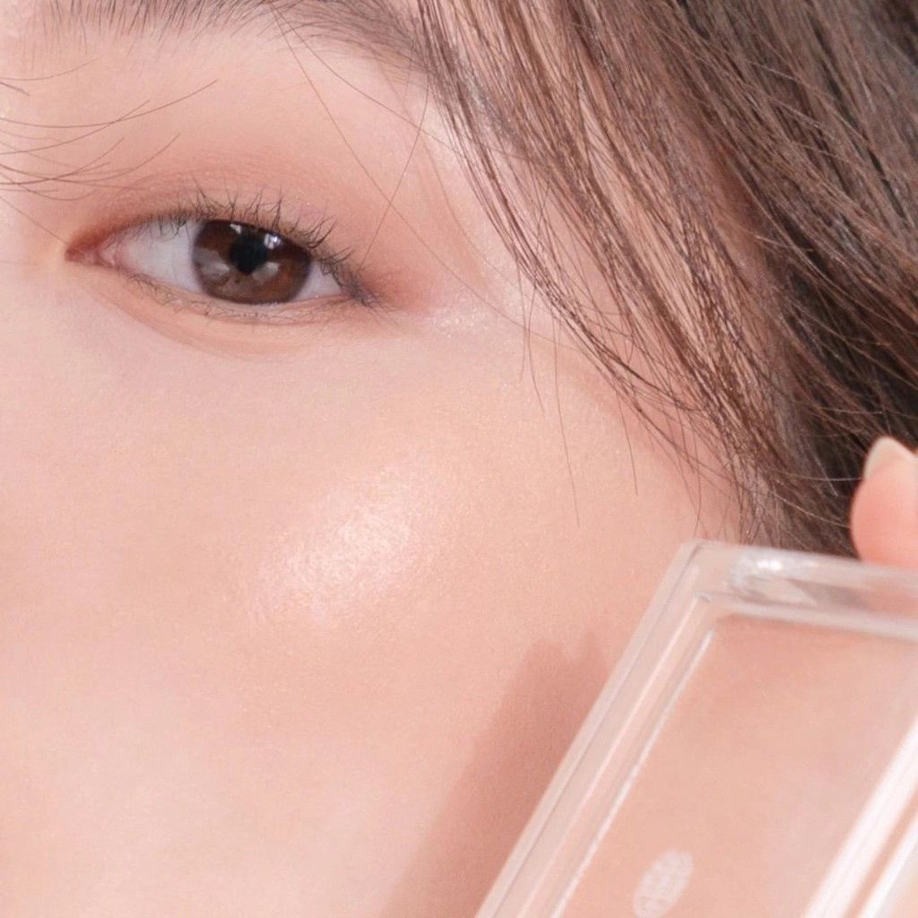 Phấn Bắt Sáng Romand See-Through Veillighter 5.5g - 01 Sun Kissed Veil