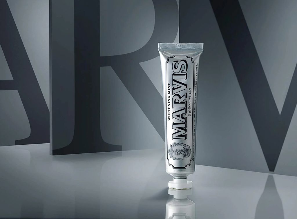 Kem Đánh Răng Marvis Whitening Mint 85ml