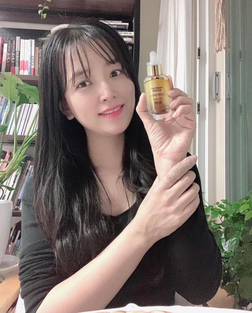 Serum Nhụy Hoa Nghệ Tây Genie 30ml (Ko Tđ)