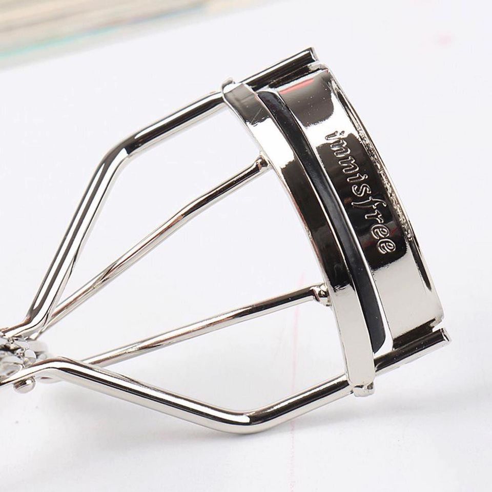 Kẹp Bấm Mi Innisfree Premium Eyelash Curler (Mẫu Mới)