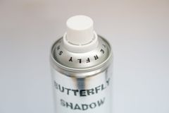 Keo Xịt Tóc Butterfly Shadow 600ml