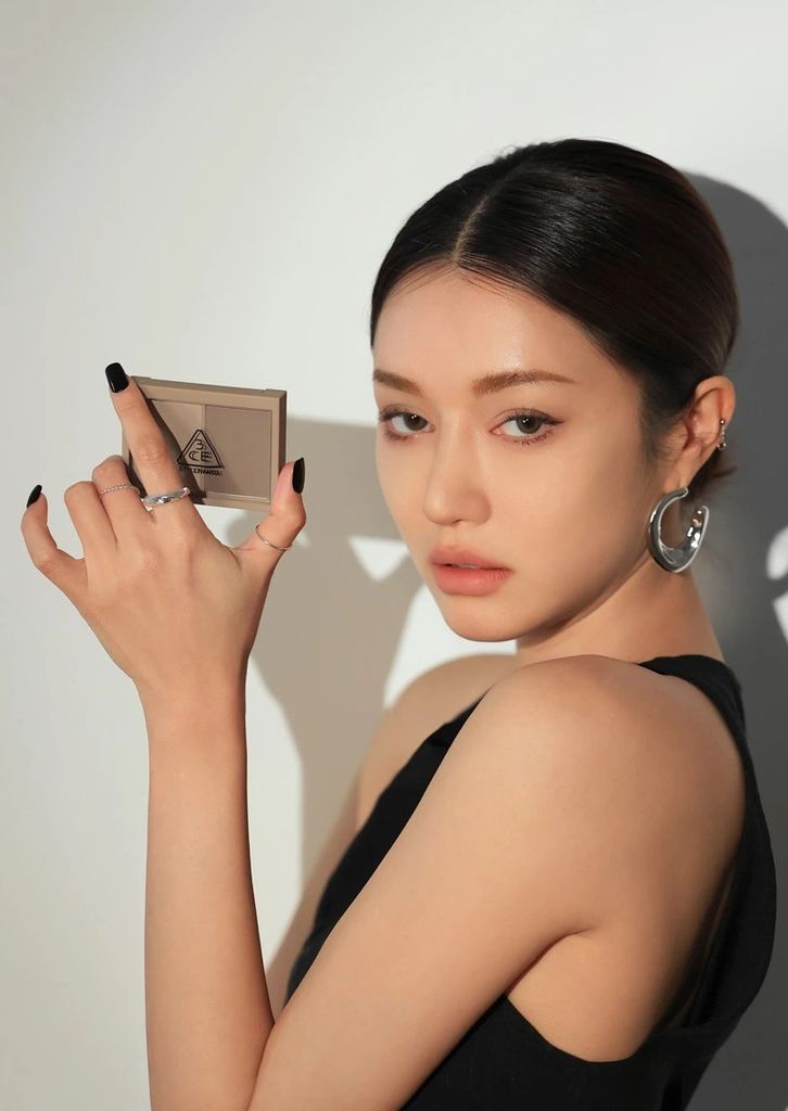 Phấn Tạo Khối 3CE Contour Shading #Ash Brown