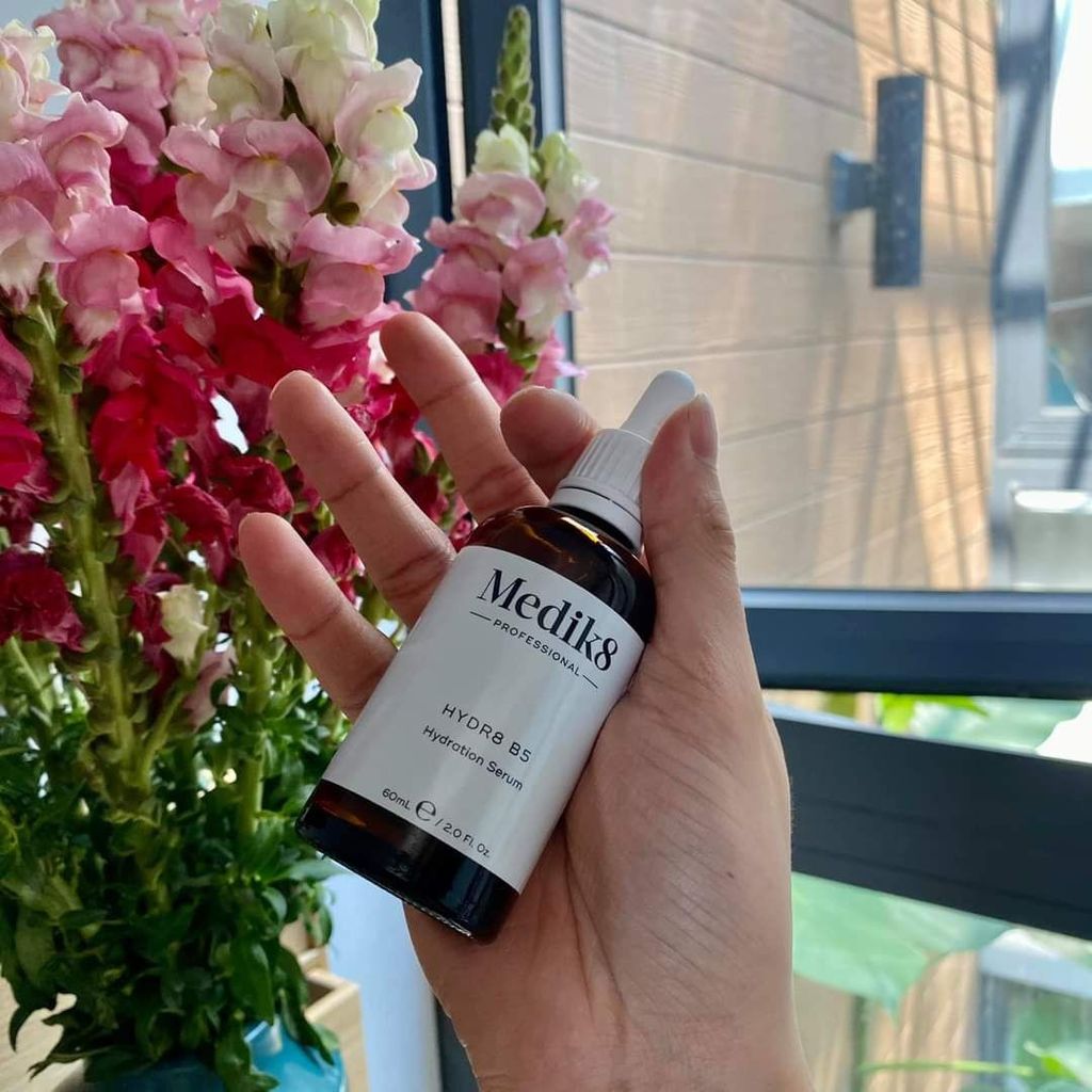 Serum Phục Hồi Cấp Ẩm Medik8 Hydr8 B5 Hydration 60ml Unbox ( ko tđ)