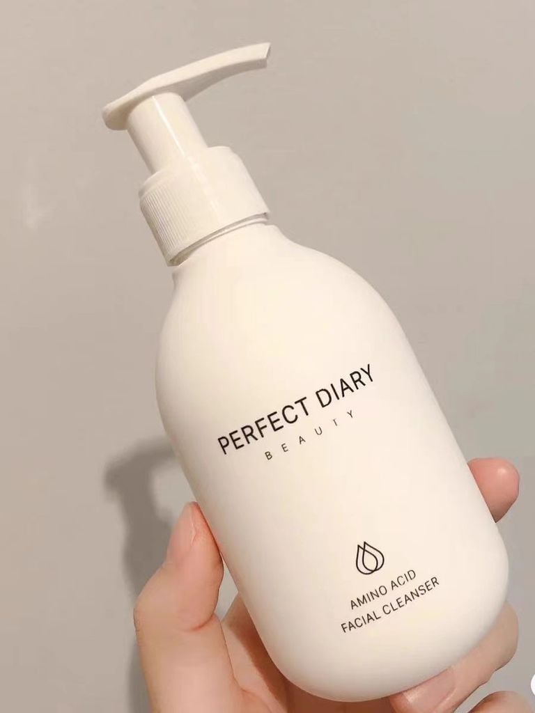 Sữa Rửa Mặt Sạch Sâu Dịu Nhẹ Perfect Diary Amino Acid Facial Cleanser 200ml