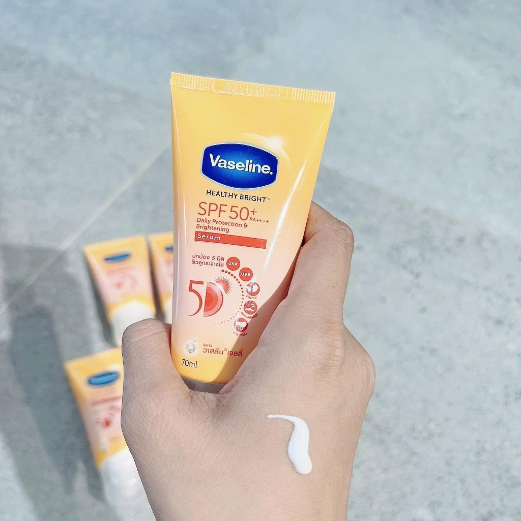Dưỡng Thể Vaseline Healthy Bright SPF50 70ml (Tuýp Vàng) mini