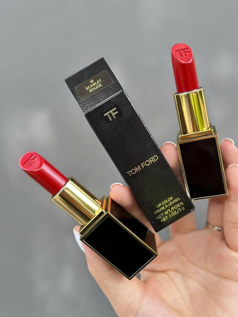 Son TOMFORD #16 Scarlet Vỏ Đen ( Ko Tđ )
