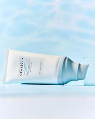 Chống Nắng Skin1004 Madagascar Centella Hyalu-Cica Water-Fit Sun Serum SPF 50+ PA++++ 50ml