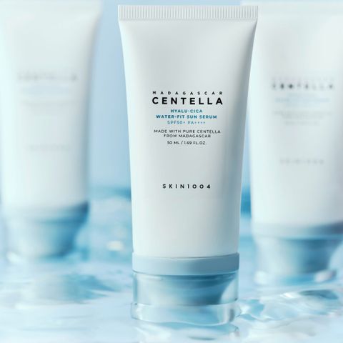 Chống Nắng Skin1004 Madagascar Centella Hyalu-Cica Water-Fit Sun Serum SPF 50+ PA++++ 50ml