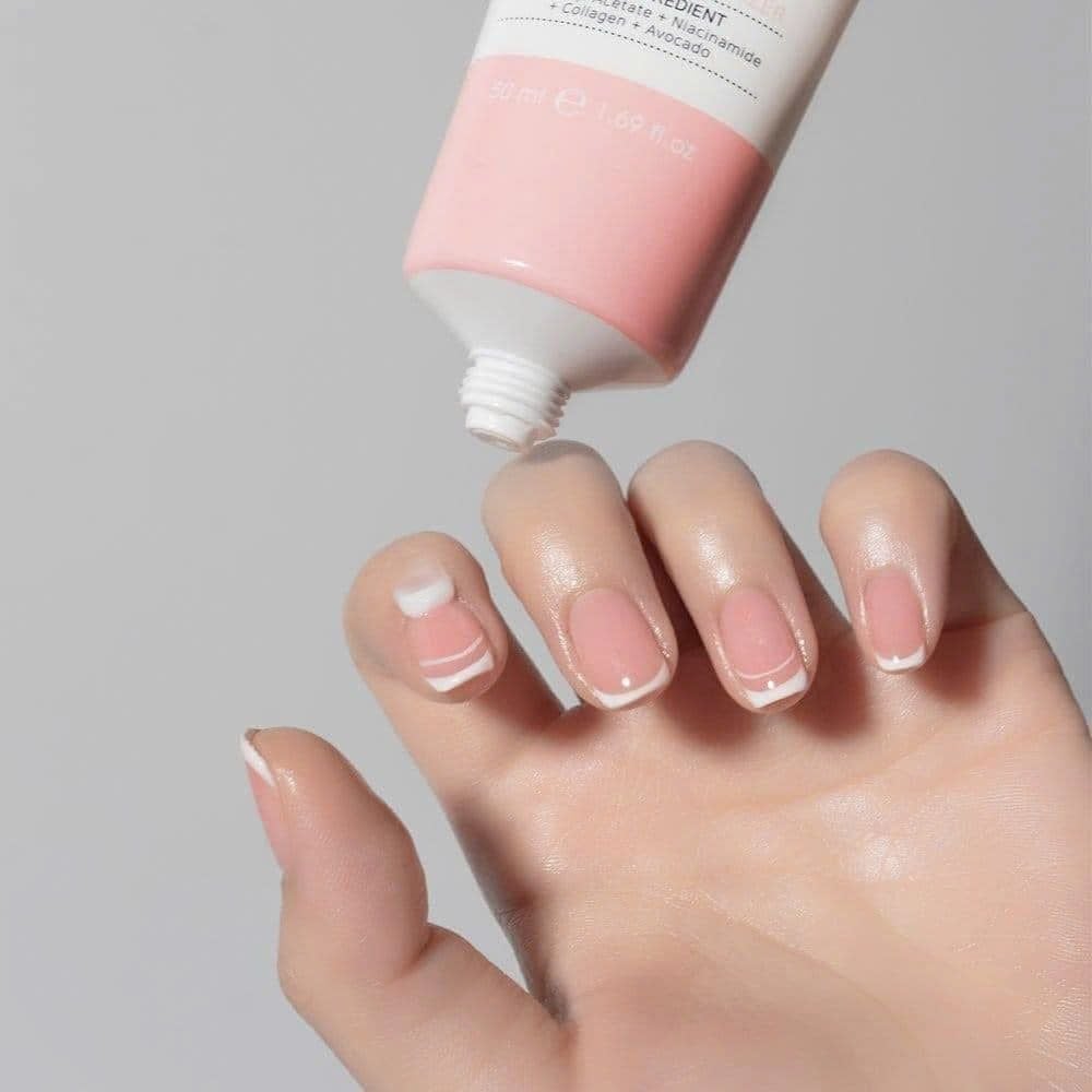 Kem Dưỡng Da Tay Whisis Deep Moisture Hand & Nail Cream